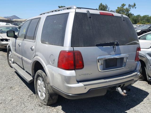 5LMFU27505LJ03526 - 2005 LINCOLN NAVIGATOR 银色 照片 3