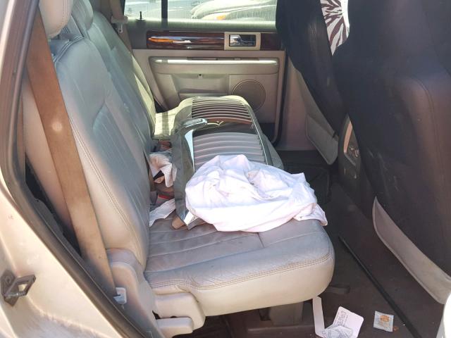 5LMFU27505LJ03526 - 2005 LINCOLN NAVIGATOR 银色 照片 6