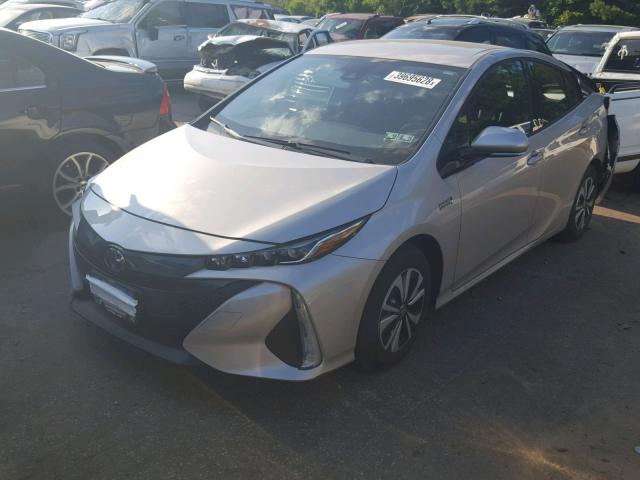 JTDKARFP7H3024529 - 2017 TOYOTA PRIUS PRIM ვერცხლისფერი ფოტო 2