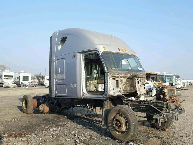 1FUJGLDR4CSBA3366 - 2012 FREIGHTLINER CASCADIA 1 WHITE photo 9