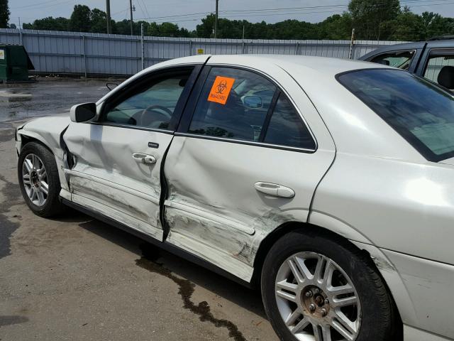 1LNHM86SX4Y618833 - 2004 LINCOLN LS თეთრი ფოტო 9