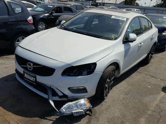 YV126MFL5H2425143 - 2017 VOLVO S60 WHITE photo 2