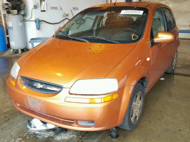 KL1TD66607B758622 - 2007 CHEVROLET AVEO BASE Pomarańczowy zdjęcie 2