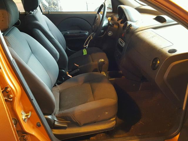 KL1TD66607B758622 - 2007 CHEVROLET AVEO BASE Pomarańczowy zdjęcie 5