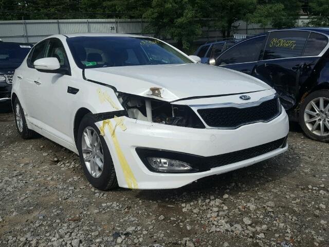 KNAGM4A74D5394677 - 2013 KIA OPTIMA LX WHITE photo 1