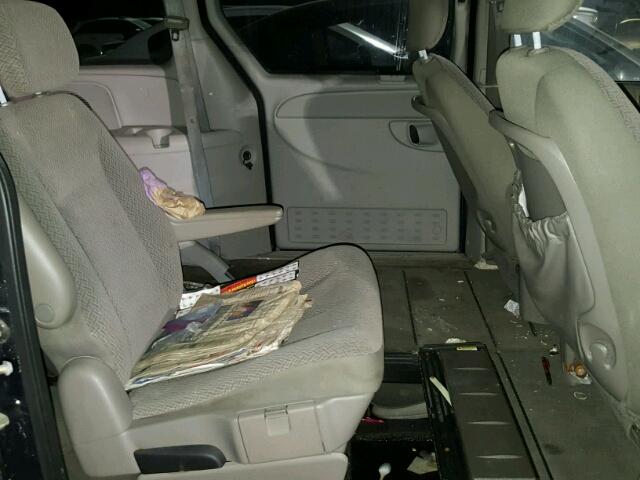 2A4GP44R27R192509 - 2007 CHRYSLER TOWN & COU BLUE photo 6