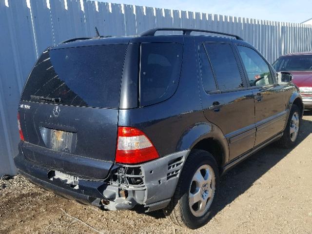 4JGAB54E72A355872 - 2002 MERCEDES-BENZ ML 320 BLUE photo 4