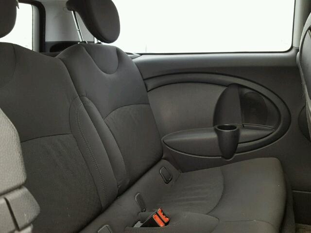 WMWML33529TX33550 - 2009 MINI COOPER CLU RED photo 6