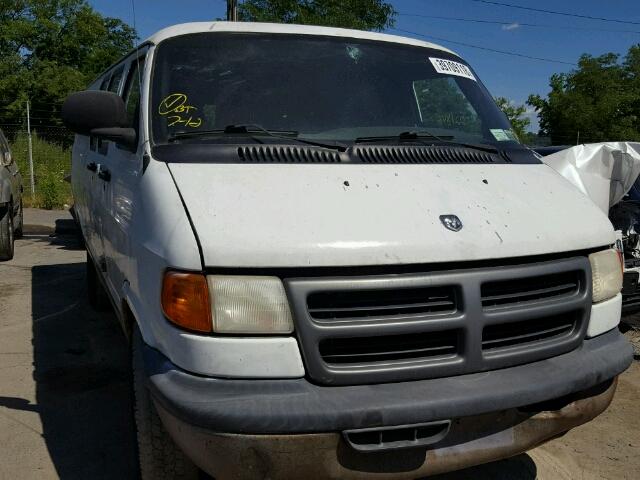 2D7LB31ZX3K513285 - 2003 DODGE RAM VAN B3 WHITE photo 1