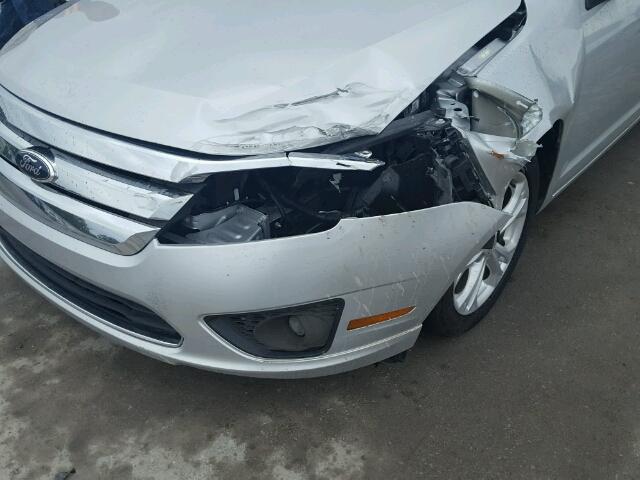 3FAHP0HA8CR285231 - 2012 FORD FUSION SE SILVER photo 9