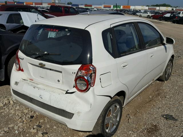 KL1TD6DEXAB111937 - 2010 CHEVROLET AVEO LS WHITE photo 4