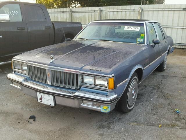 1G2AT69H7EX203297 - 1984 PONTIAC PARISIENNE BLUE photo 2