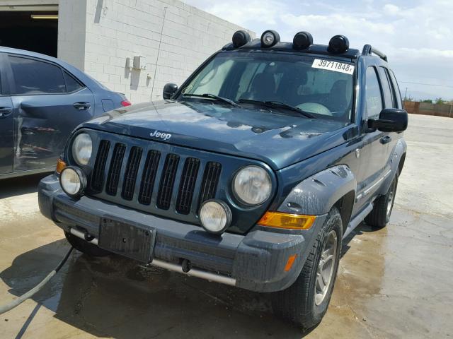 1J4GL38K95W682713 - 2005 JEEP LIBERTY RE GREEN photo 2