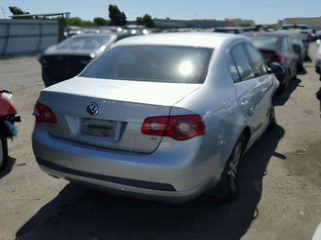 3VWRT71K36M636261 - 2006 VOLKSWAGEN JETTA TDI SILVER photo 4