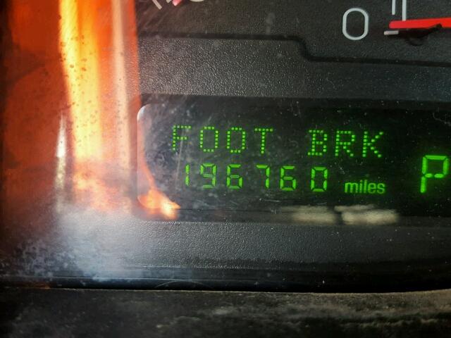 1LNHM86S24Y679321 - 2004 LINCOLN LS 红色 照片 8