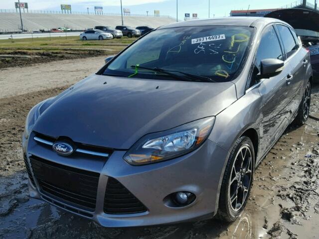 1FAHP3N20CL422210 - 2012 FORD FOCUS CHARCOAL photo 2