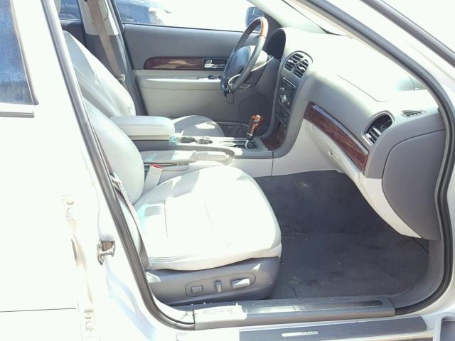 1LNHM86S11Y667916 - 2001 LINCOLN LS 银色 照片 5