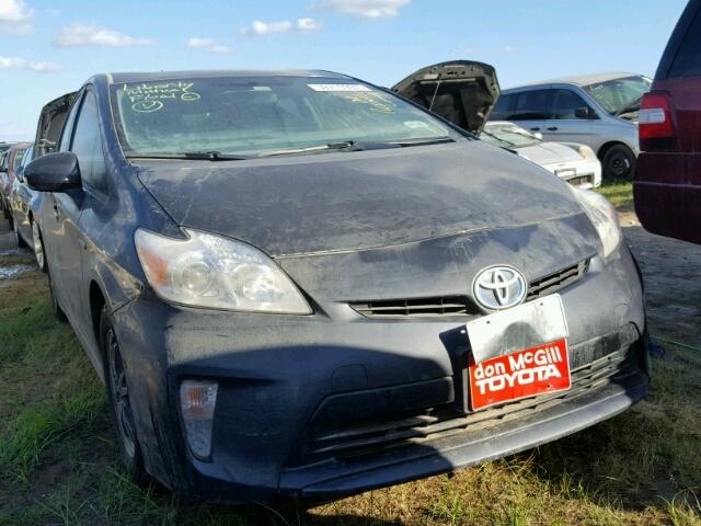 JTDKN3DU6D5631899 - 2013 TOYOTA PRIUS GRAY photo 1