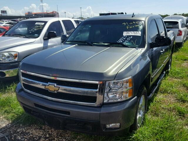 3GCPKTE32BG278216 - 2011 CHEVROLET SILVERADO GRAY photo 2