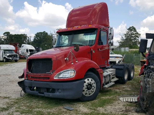 1FUJA6CK86LV94497 - 2006 FREIGHTLINER CONVENTION RED photo 2