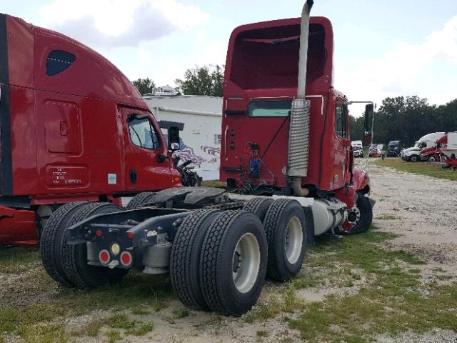 1FUJA6CK86LV94497 - 2006 FREIGHTLINER CONVENTION RED photo 4