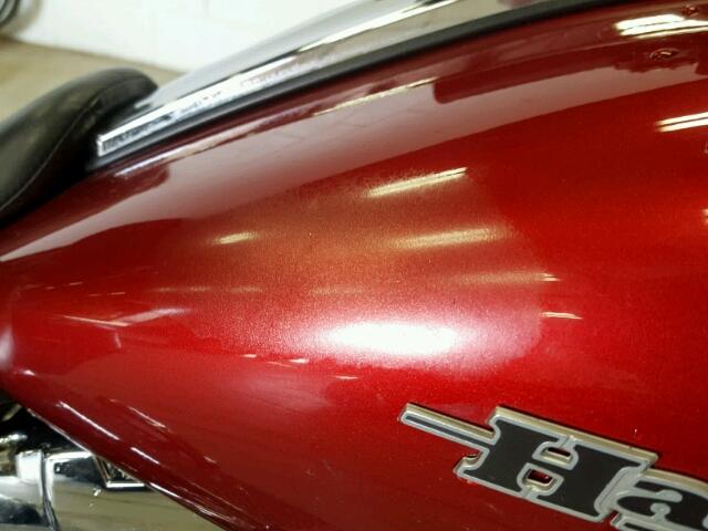 1HD1KBM11CB688837 - 2012 HARLEY-DAVIDSON FLHX RED photo 19