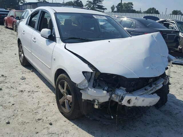 JM1BK12F341209906 - 2004 MAZDA 3 I WHITE photo 1