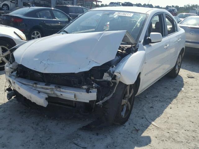 JM1BK12F341209906 - 2004 MAZDA 3 I WHITE photo 2