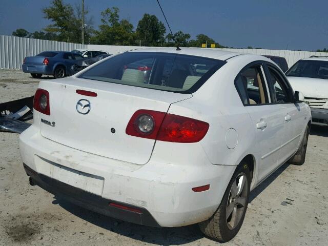 JM1BK12F341209906 - 2004 MAZDA 3 I WHITE photo 4