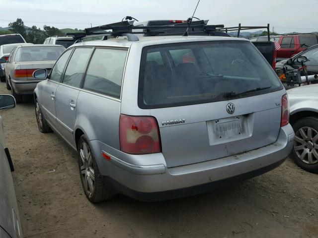 WVWWU63B55E134754 - 2005 VOLKSWAGEN PASSAT GLX 银色 照片 3
