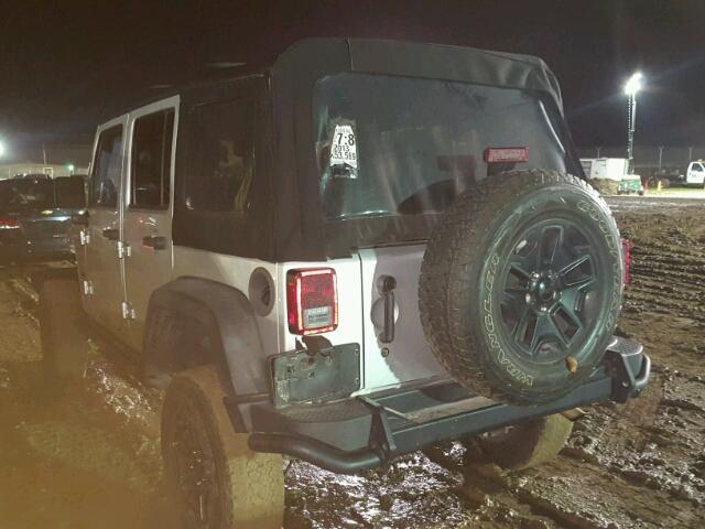 1C4BJWDG6CL101188 - 2012 JEEP WRANGLER U SILVER photo 3