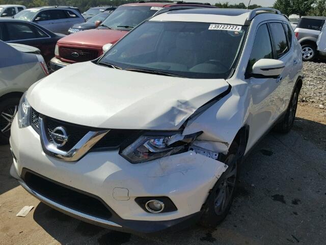 5N1AT2MT1GC770952 - 2016 NISSAN ROGUE S WHITE photo 2