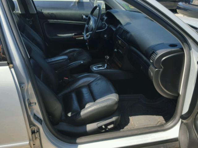 WVWPD63B7XE498133 - 1999 VOLKSWAGEN PASSAT GLX SILVER photo 5