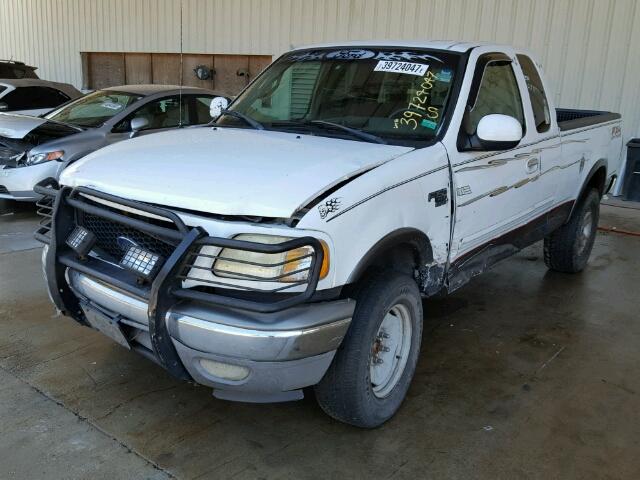 1FTRX18L22NA40500 - 2002 FORD F150 WHITE photo 2