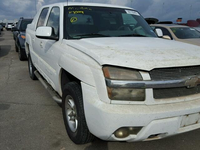 3GNEC13TX2G149577 - 2002 CHEVROLET AVALANCHE WHITE photo 4