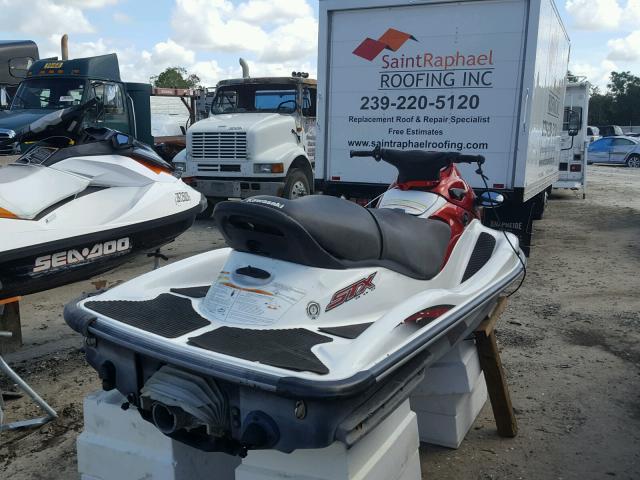 USKAW61757D505 - 2005 KAWASAKI STX 10.3 WHITE photo 4