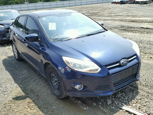 1FAHP3F20CL148537 - 2012 FORD FOCUS SE BLUE photo 1