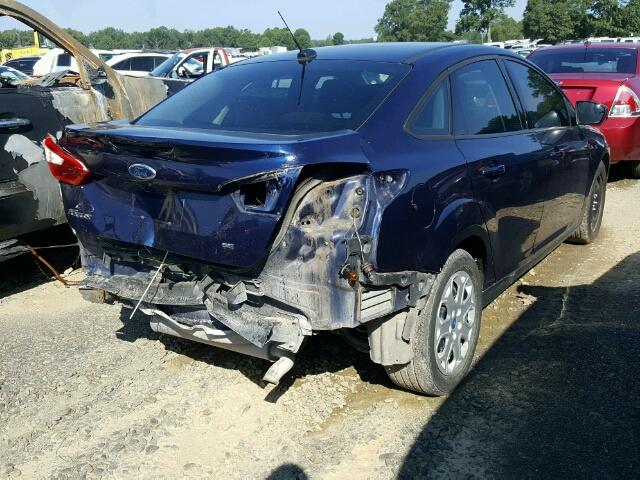 1FAHP3F20CL148537 - 2012 FORD FOCUS SE BLUE photo 4