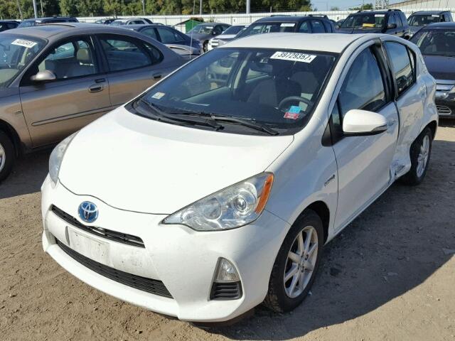 JTDKDTB38C1502453 - 2012 TOYOTA PRIUS C WHITE photo 2