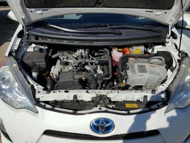 JTDKDTB38C1502453 - 2012 TOYOTA PRIUS C WHITE photo 7