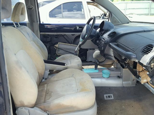 3VWCA21C9YM481547 - 2000 VOLKSWAGEN NEW BEETLE 蓝色 照片 5