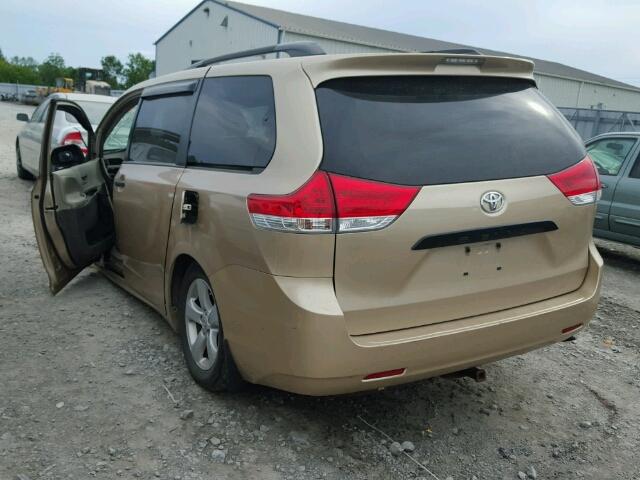 5TDZK3DC0BS160287 - 2011 TOYOTA SIENNA BAS GOLD photo 3