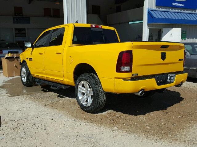 1C6RR7MT2GS329346 - 2016 RAM 1500 SPORT YELLOW photo 3