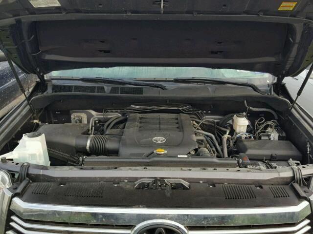 5TFDW5F13HX631342 - 2017 TOYOTA TUNDRA CRE GRAY photo 7