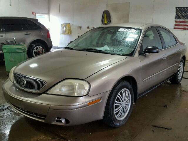 1MEFM50U94A618138 - 2004 MERCURY SABLE BROWN photo 2