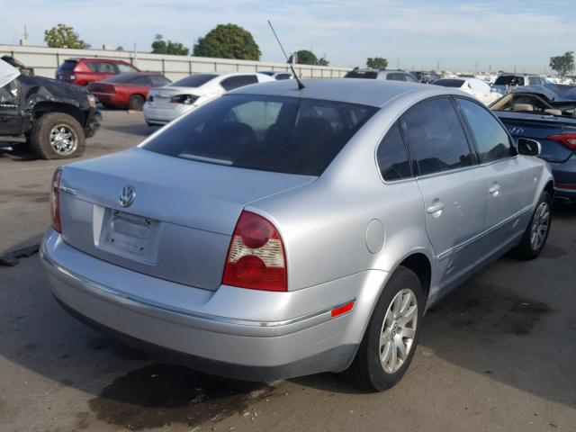 WVWPD63B91P292856 - 2001 VOLKSWAGEN PASSAT GLS SILVER photo 4