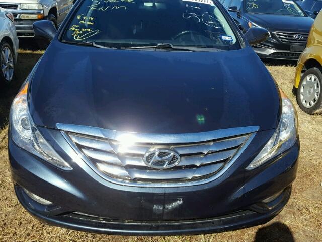 5NPEC4AC5CH478242 - 2012 HYUNDAI SONATA BLACK photo 7