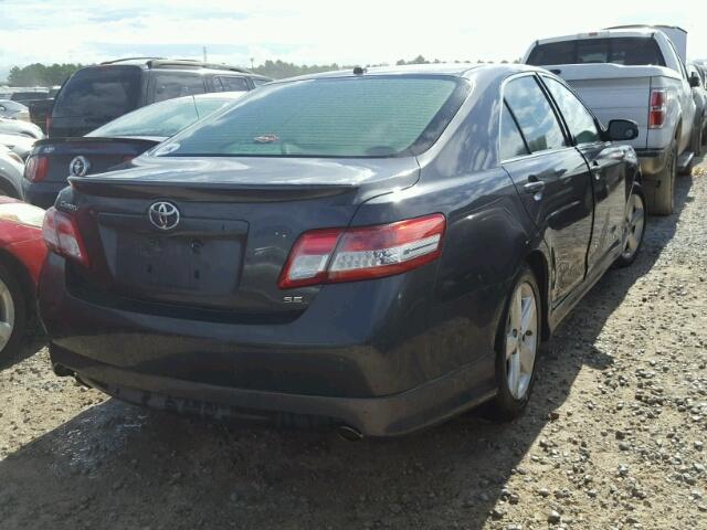 4T1BF3EK8BU193248 - 2011 TOYOTA CAMRY GRAY photo 4