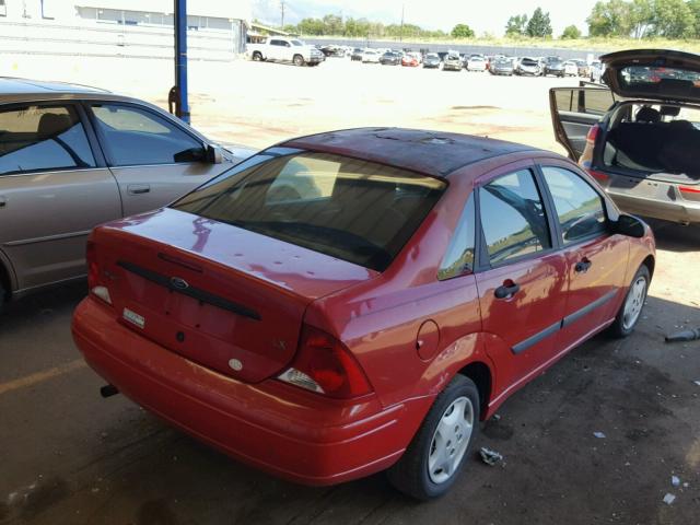 1FAFP33P8YW391462 - 2000 FORD FOCUS LX RED photo 4