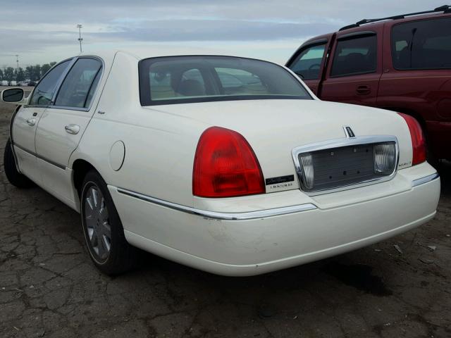 1LNHM83V77Y602298 - 2007 LINCOLN TOWN CAR D WHITE photo 3